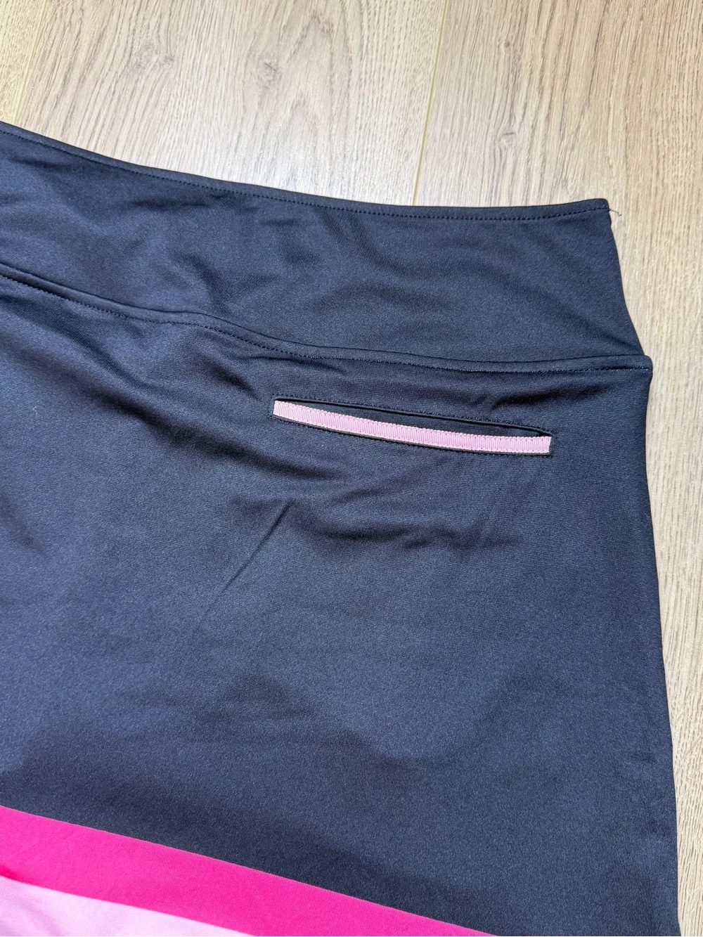 Golftini golf skort with pockets women’s size XL striped